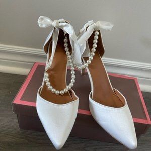 Bridal Pointy Heels with Pearls and Bow